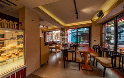 ÜSKÜDAR ÇENGELKÖY SATILIK 4 KATLI KOMPLE BİNA CAFE BOĞAZ MANZARA