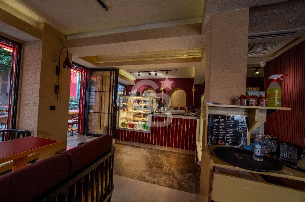 ÜSKÜDAR ÇENGELKÖY SATILIK 4 KATLI KOMPLE BİNA CAFE BOĞAZ MANZARA