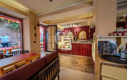 ÜSKÜDAR ÇENGELKÖY SATILIK 4 KATLI KOMPLE BİNA CAFE BOĞAZ MANZARA