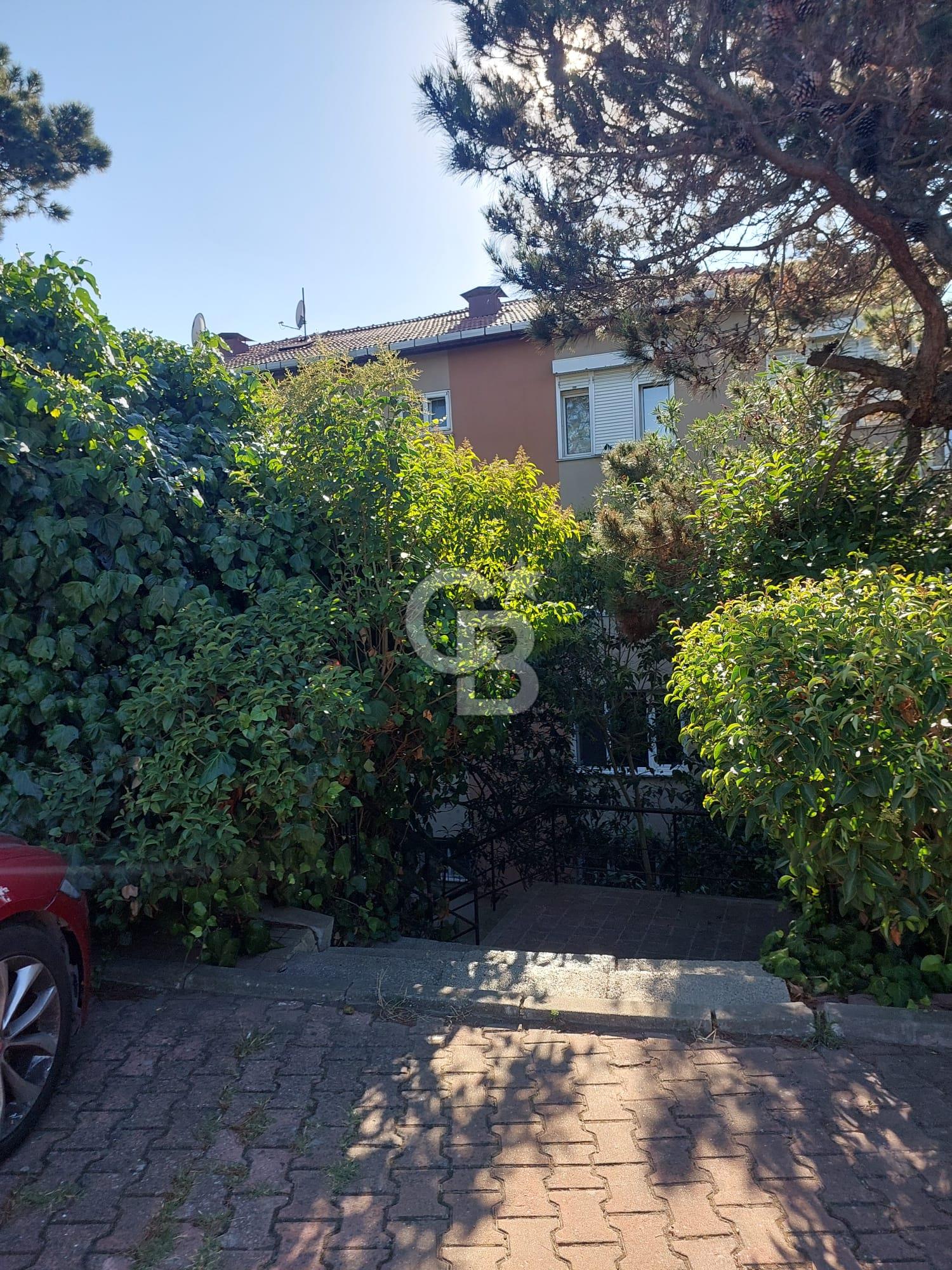 Etiler Uçaksavar Sitesi'nde Kiralık 2+1 Daire 