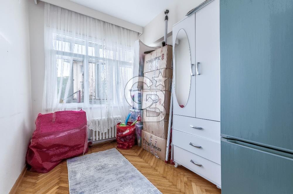 BORSA İSTANBUL VE İSTİNYEPARK AVM KOMŞU KİRALIK DAİRE