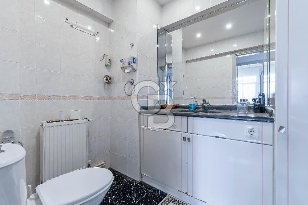 BORSA İSTANBUL VE İSTİNYEPARK AVM KOMŞU KİRALIK DAİRE