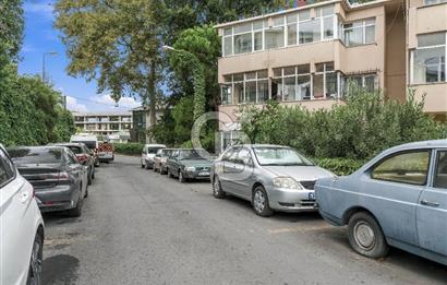 BORSA İSTANBUL VE İSTİNYEPARK AVM KOMŞU KİRALIK DAİRE