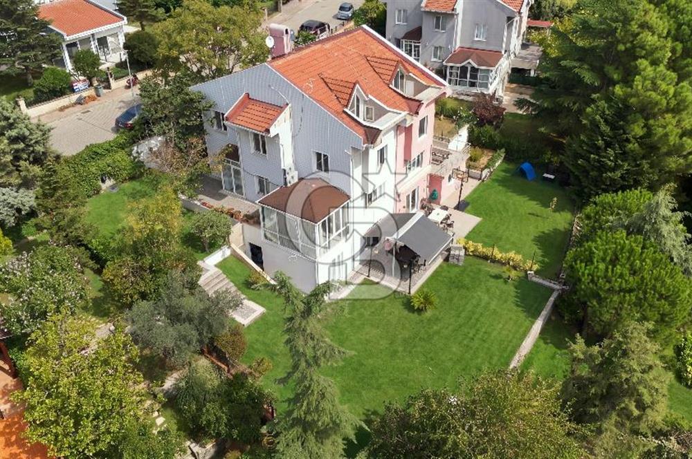 ARIKÖY'DE BÜYÜK BAHÇELİ VE FULL EŞYALI KİRALIK DAİRE