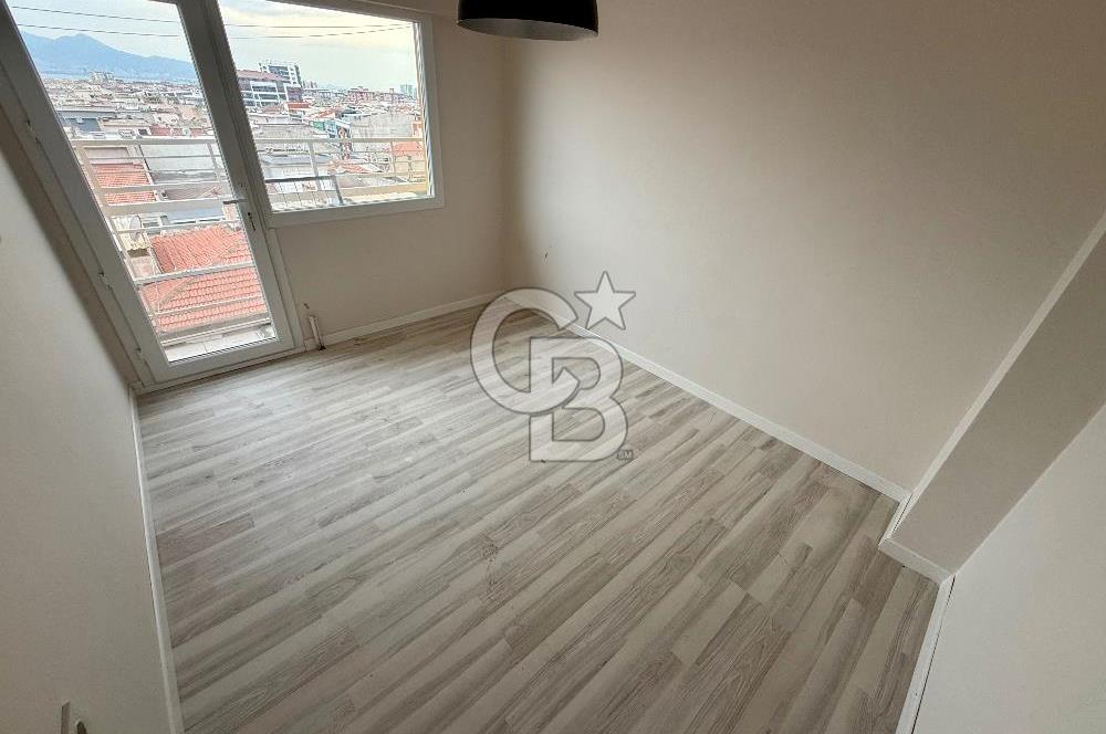 İzmir karsiyaka anadolu cad uzerinde satilik daire