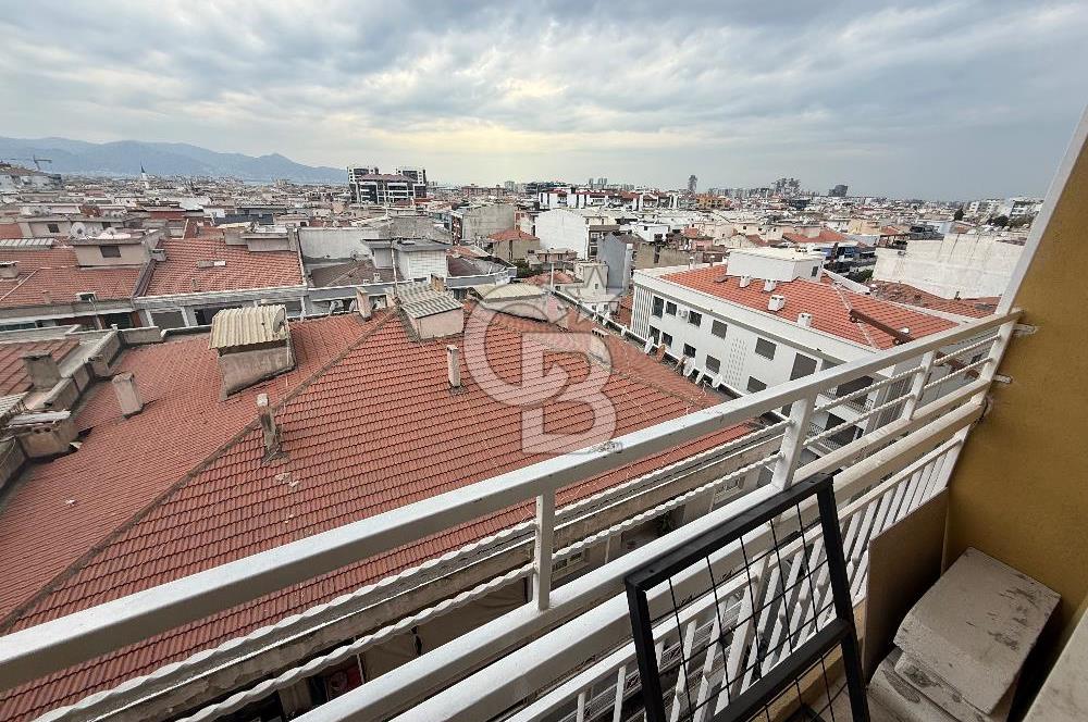 İzmir karsiyaka anadolu cad uzerinde satilik daire
