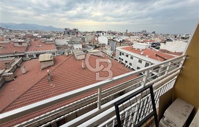 İzmir karsiyaka anadolu cad uzerinde satilik daire