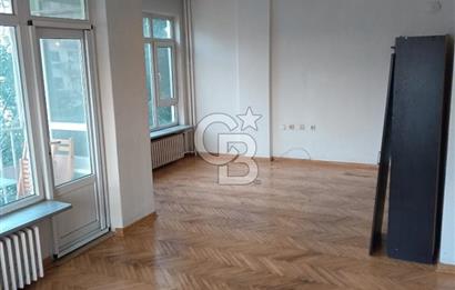 CB CITY'DEN ATATÜRK CADDESİNDE KİRALIK 2+1 DAİRE