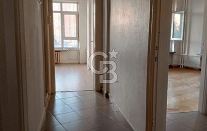 CB CITY'DEN ATATÜRK CADDESİNDE KİRALIK 2+1 DAİRE