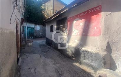HAMAMÖNÜNDE TARİHİ DOKUDA 2 ADAT YAN YANA AVLULU SATILIK EVLER