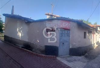 HAMAMÖNÜNDE TARİHİ DOKUDA 2 ADAT YAN YANA AVLULU SATILIK EVLER - 1 - 374361