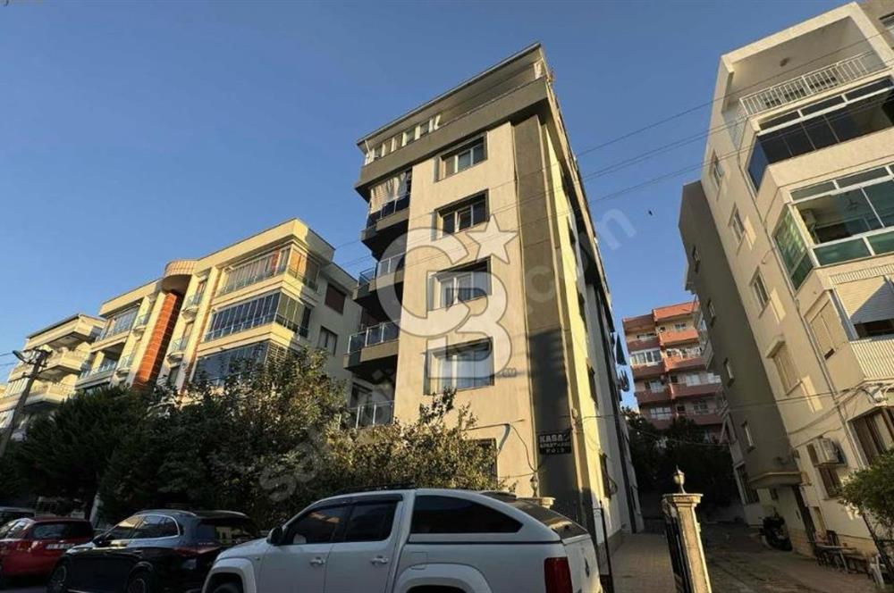 Aliağa Kazım Dirik Mahallesinde Satılık 2+1 Merkezi Daire