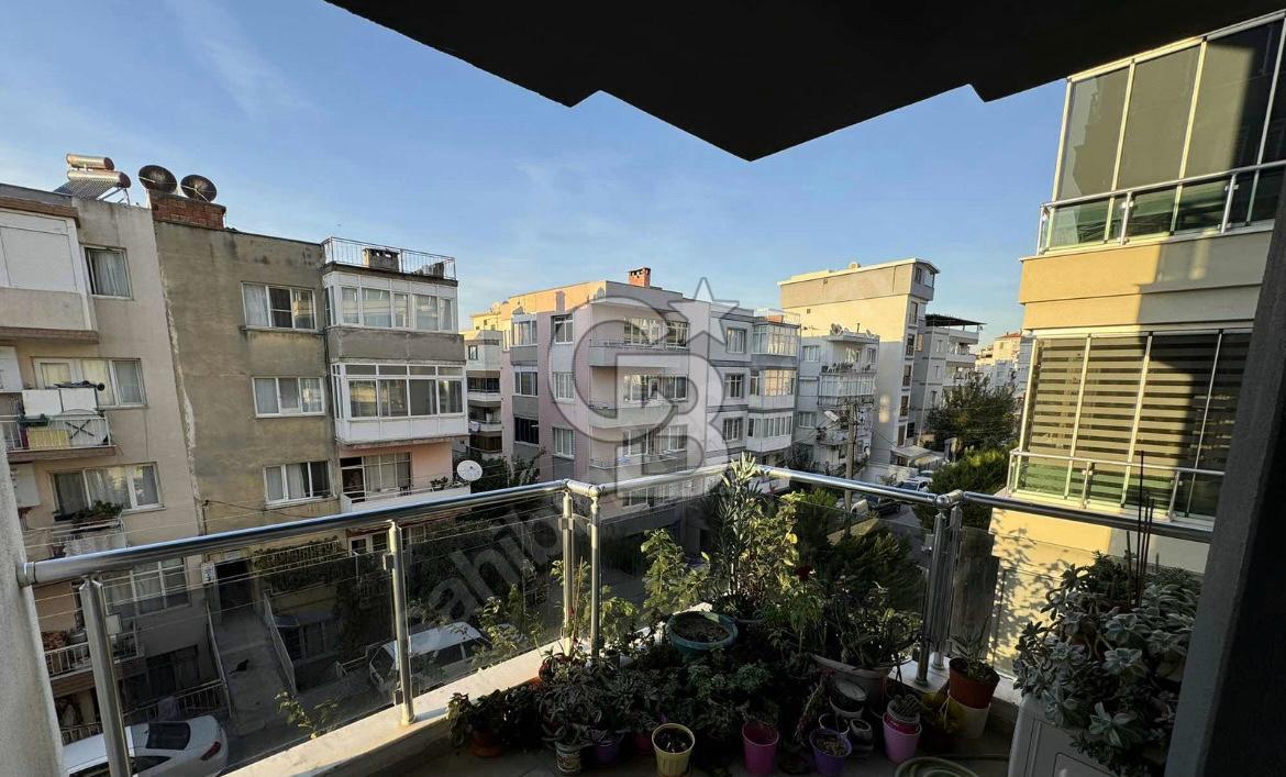 Aliağa Kazım Dirik Mahallesinde Satılık 2+1 Merkezi Daire