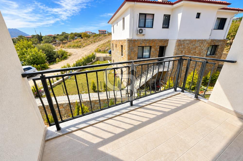 GÖKÇEADADA HAVUZLU SİTE 2+1 VE 1+0 DAİRE FIRSAT TEK FİYAT