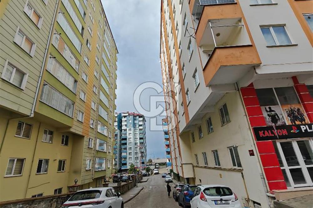 OF'DA MERKEZİ KONUMA SAHİP LÜKS SATILIK DAİRE
