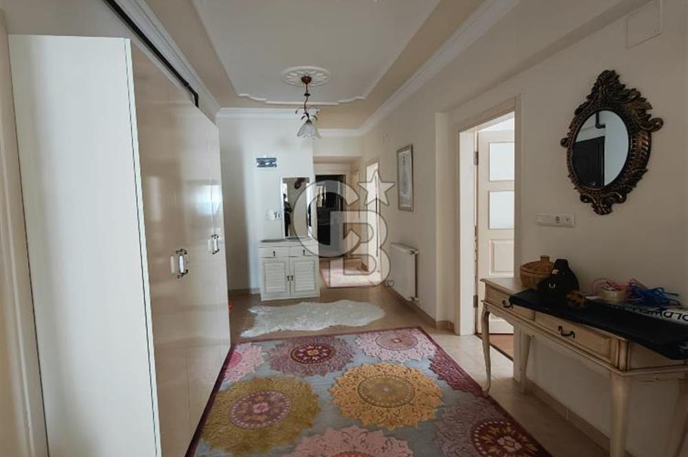 OF'DA MERKEZİ KONUMA SAHİP LÜKS SATILIK DAİRE