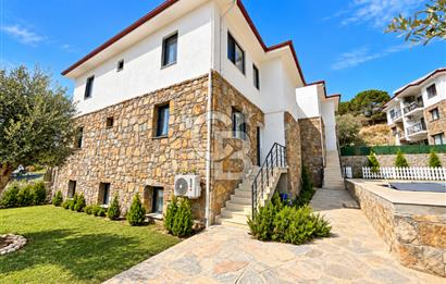 GÖKÇEADADA HAVUZLU SİTE 2+1 VE 1+0 DAİRE FIRSAT TEK FİYAT