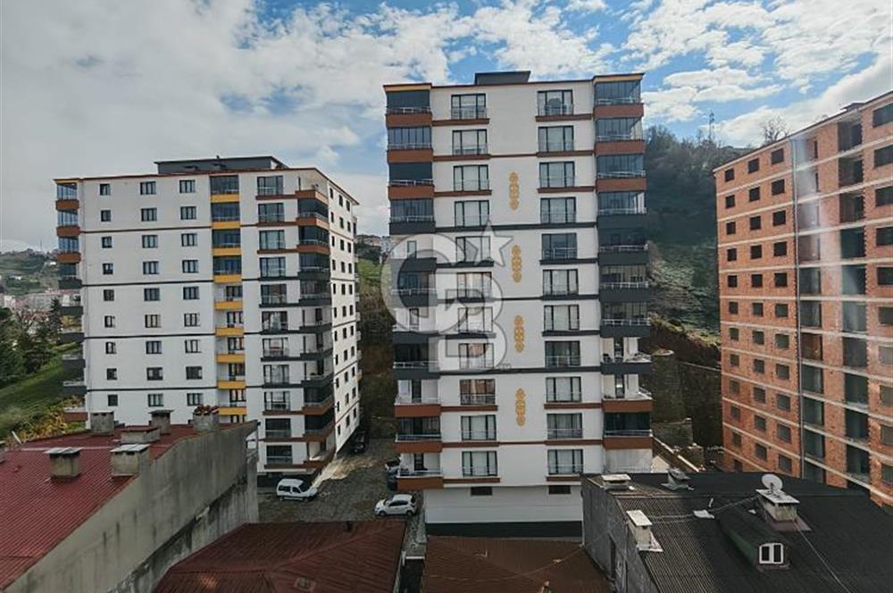 OF'DA MERKEZİ KONUMA SAHİP LÜKS SATILIK DAİRE