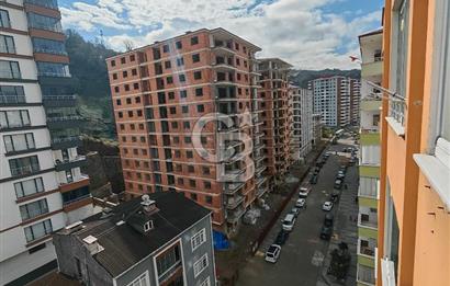 OF'DA MERKEZİ KONUMA SAHİP LÜKS SATILIK DAİRE