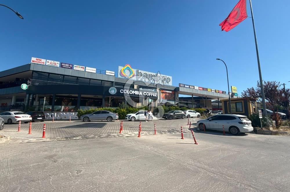 Urla Bamboo AVMde Devren Kiralık Dükkan