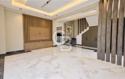 KEMER'DE ÖZEL HAVUZLU, SAUNALI PREMİUM VİLLA | 225 m² NET
