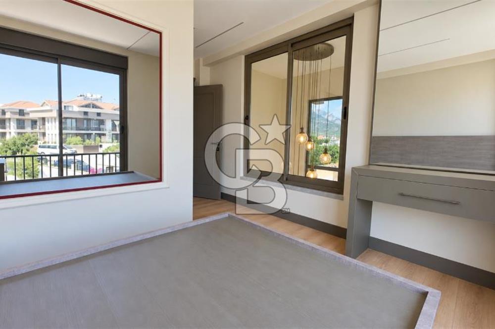 KEMER'DE ÖZEL HAVUZLU, SAUNALI PREMİUM VİLLA | 225 m² NET