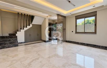 KEMER'DE ÖZEL HAVUZLU, SAUNALI PREMİUM VİLLA | 225 m² NET