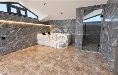 KEMER'DE ÖZEL HAVUZLU, SAUNALI PREMİUM VİLLA | 225 m² NET