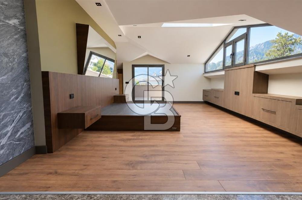 KEMER'DE ÖZEL HAVUZLU, SAUNALI PREMİUM VİLLA | 225 m² NET