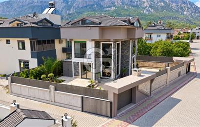 KEMER'DE ÖZEL HAVUZLU, SAUNALI PREMİUM VİLLA | 225 m² NET