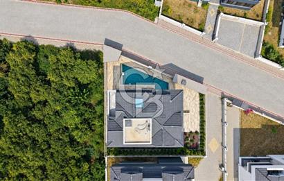 KEMER'DE ÖZEL HAVUZLU, SAUNALI PREMİUM VİLLA | 225 m² NET