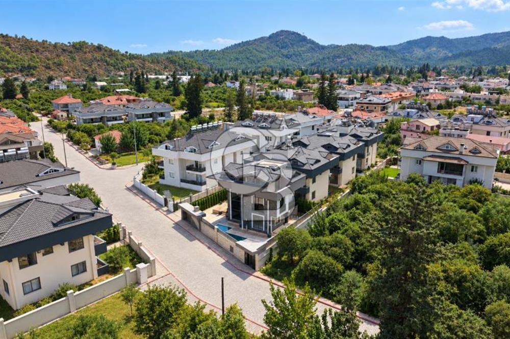 KEMER'DE ÖZEL HAVUZLU, SAUNALI PREMİUM VİLLA | 225 m² NET