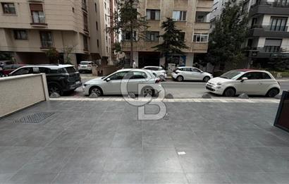 KOZYATAĞI’NDA YAYA TRAFİĞİ YÜKSEK LOKASYONDA, SIFIR BİNADA SATILIK DÜKKAN