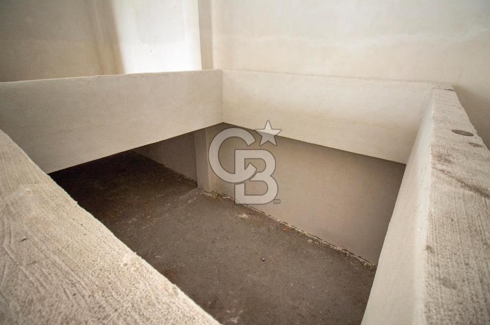CB EAGLE'DAN KÜÇÜK SANAYİ SİTESİNDE 2.250 m² KİRALIK DEPO