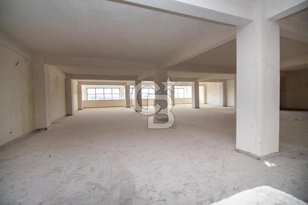 CB EAGLE'DAN KÜÇÜK SANAYİ SİTESİNDE 2.250 m² KİRALIK DEPO