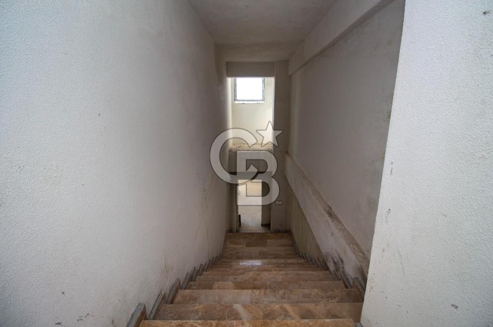 CB EAGLE'DAN KÜÇÜK SANAYİ SİTESİNDE 2.250 m² KİRALIK DEPO