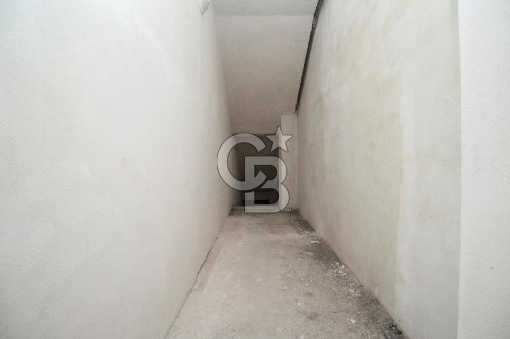 CB EAGLE'DAN KÜÇÜK SANAYİ SİTESİNDE 2.250 m² KİRALIK DEPO