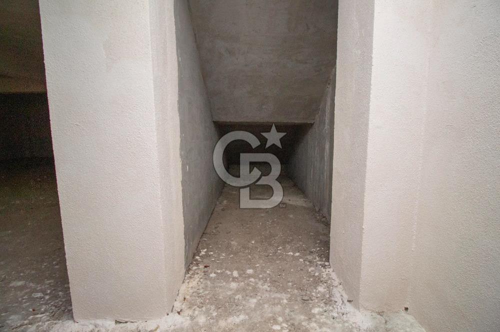 CB EAGLE'DAN KÜÇÜK SANAYİ SİTESİNDE 2.250 m² KİRALIK DEPO