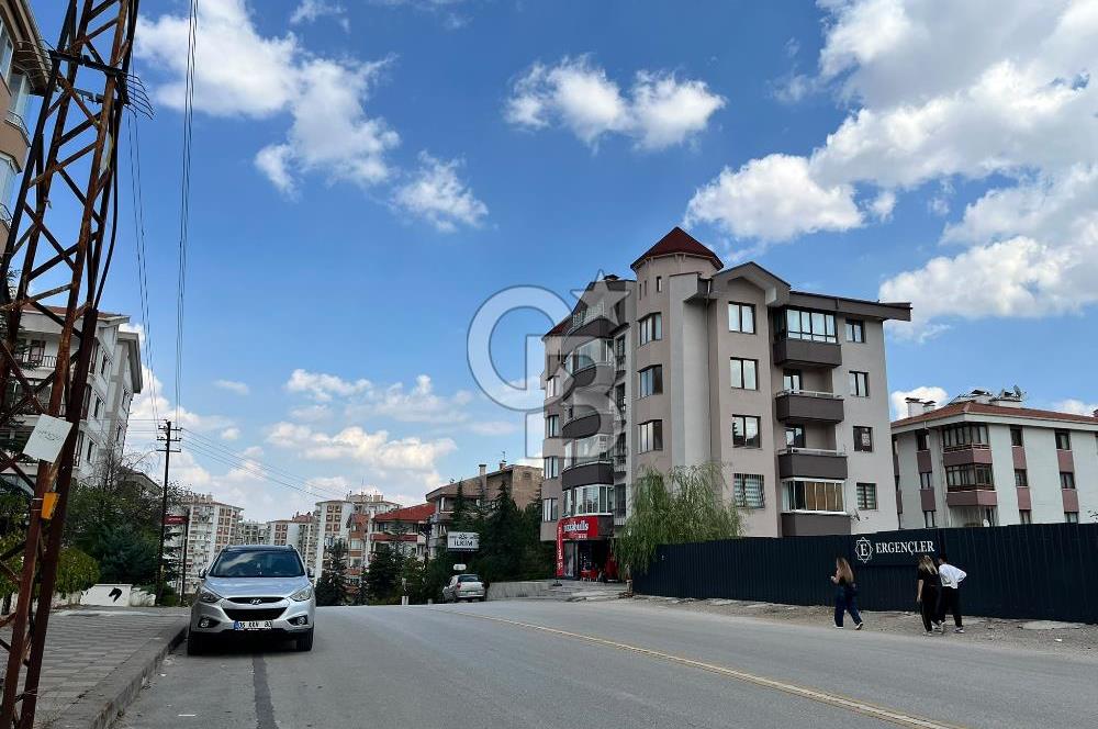 SANCAK KONRAD ADENAUER CADDESİNDE 6+1 EN ÜST KAT GENİŞ DAİRE