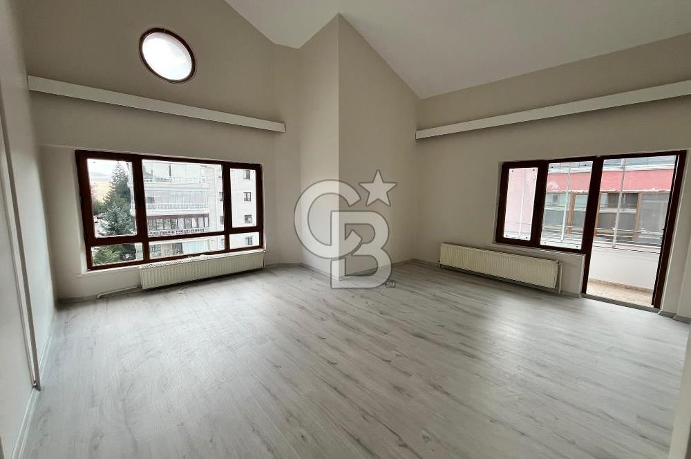 SANCAK KONRAD ADENAUER CADDESİNDE 6+1 EN ÜST KAT GENİŞ DAİRE