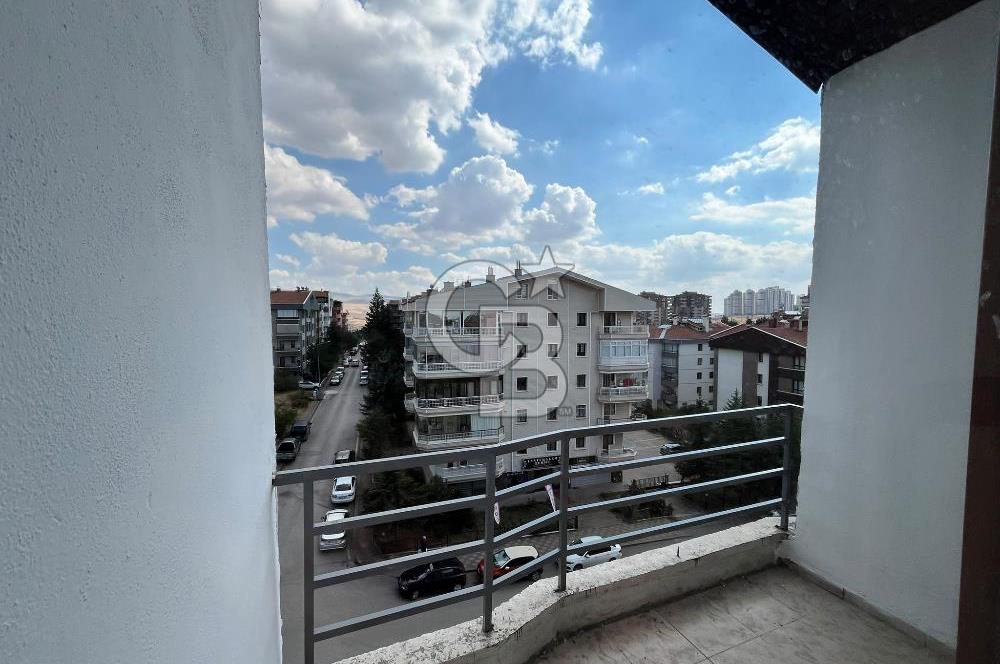 SANCAK KONRAD ADENAUER CADDESİNDE 6+1 EN ÜST KAT GENİŞ DAİRE