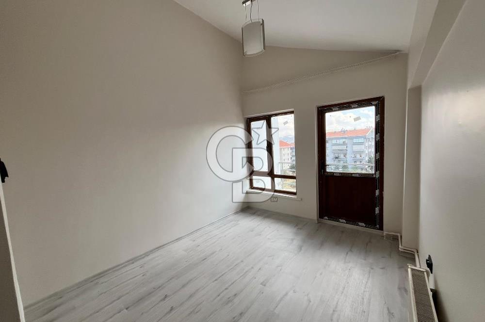 SANCAK KONRAD ADENAUER CADDESİNDE 6+1 EN ÜST KAT GENİŞ DAİRE