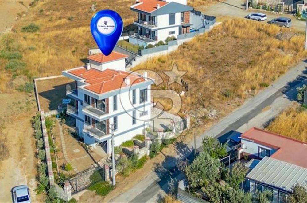 Seferihisar Akarca'da kale gibi villa