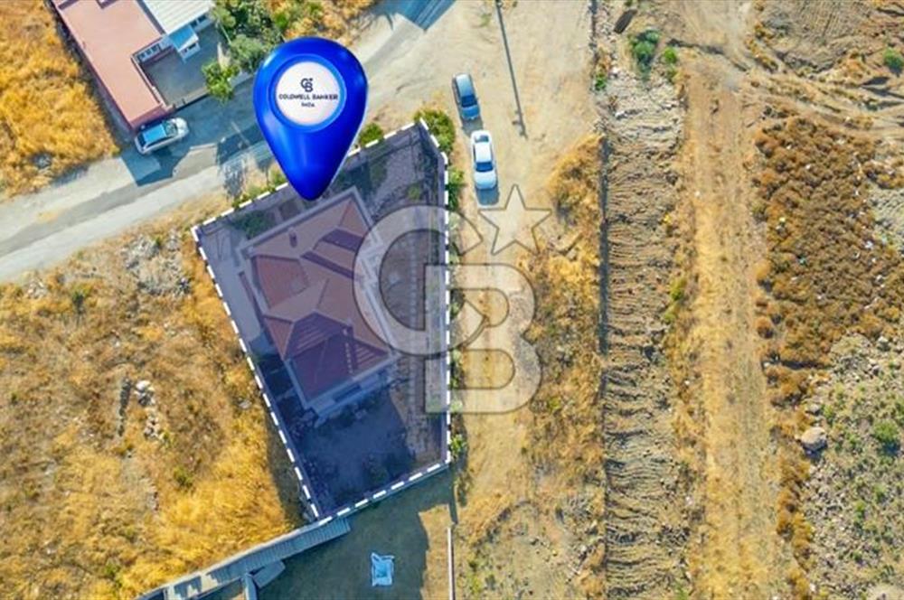 Seferihisar Akarca'da kale gibi villa