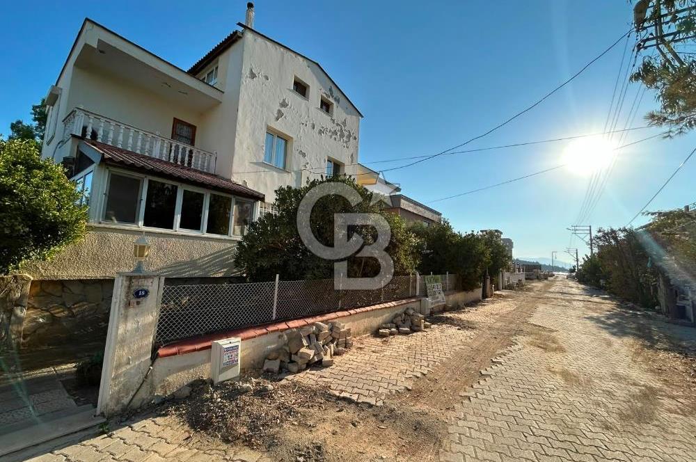 Sığacık'ta denize 25 metre İKİZ VİLLA