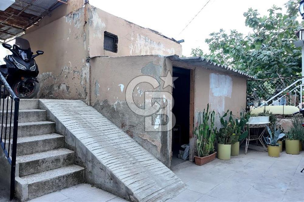 Bornova Kızılay Mah. İçi Yapılı 3+1 + ek 1+1 kullanım alanı 