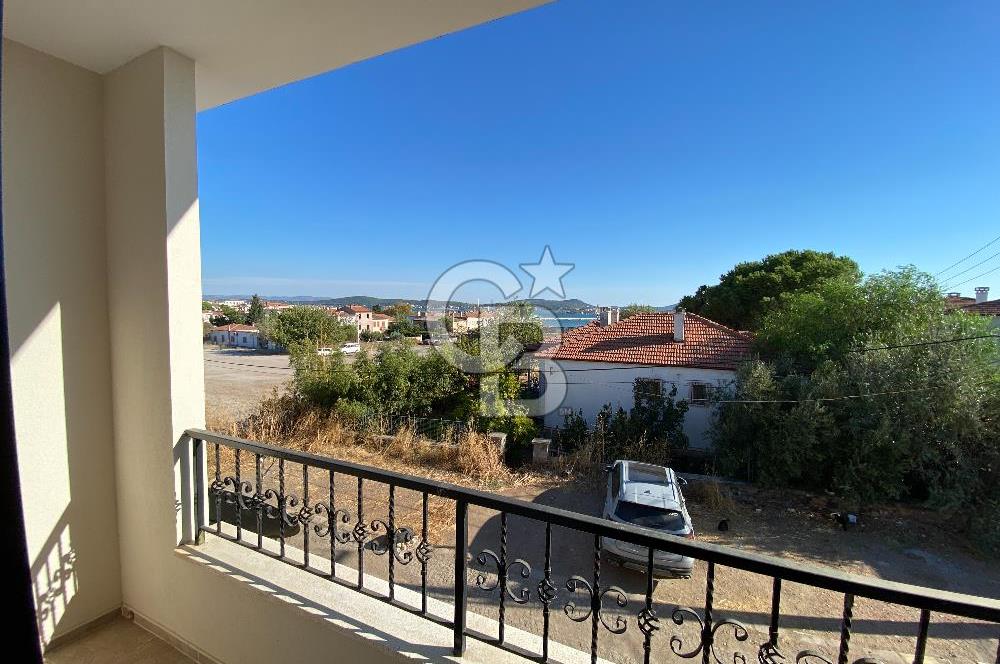 Cunda'da 350m2 Arsa İçerisinde Deniz Manzaralı 4+1 Satılık Villa