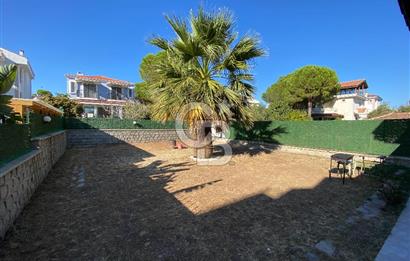 Cunda'da 350m2 Arsa İçerisinde Deniz Manzaralı 4+1 Satılık Villa