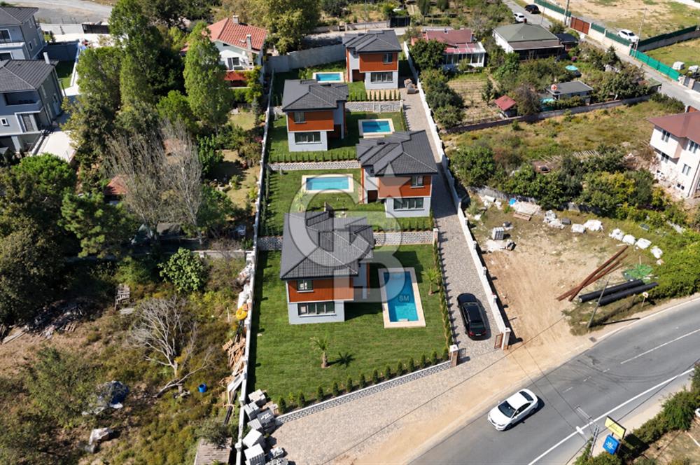 Şile Sofularda 480m² Arsa İçinde Özel Havuzlu Sıfır Villa