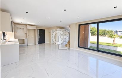 Şile Sofularda 480m² Arsa İçinde Özel Havuzlu Sıfır Villa